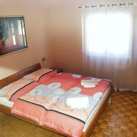 Ita Apartment *